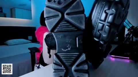 Goddess Misha online show from 11.04.25