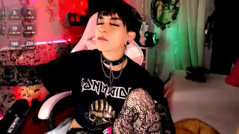 ...  ... online show from 10.02.25