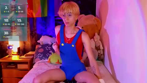 Matt independent model  online show from 12.18.24