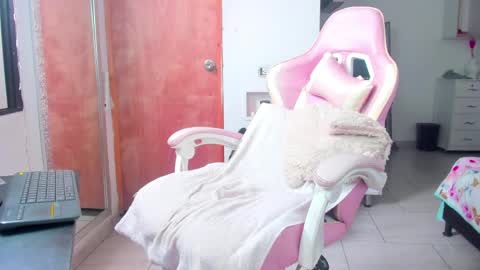 IGAleja queen1 online show from 04.16.26