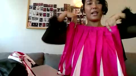 Snapshot of thealexandriatigre chatting on 10.27.25 Alexandria Tigre online show from 10.27.25