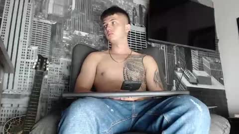 Snapshot of theangelmiguel chatting on 12.19.24 Miguel Angel online show from 12.19.24
