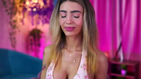 Snapshot of theayanna chatting on 10.03.25 Ayana online show from 10.03.25