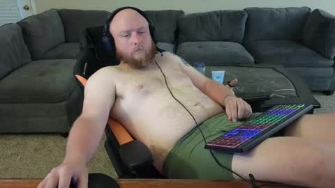 Snapshot of theballboy chatting on 09.24.25 theballboy online show from 09.24.25