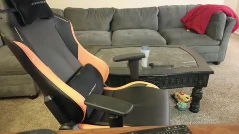 Snapshot of theballboy chatting on 10.10.25 theballboy online show from 10.10.25