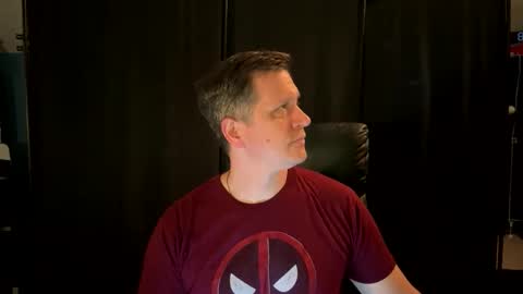 Snapshot of thebatandthecat10 chatting on 06.05.26 ISABELLA or MATT online show from 06.05.26