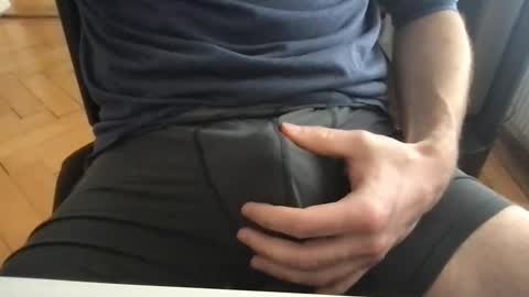 Snapshot of thebearx chatting on 02.21.26 thebearx online show from 02.21.26