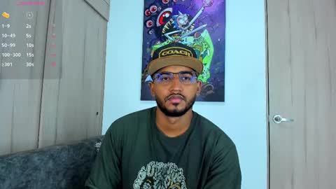 Snapshot of theblack_frank chatting on 02.14.25 theblack_frank online show from 02.14.25