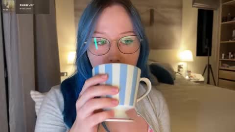 Snapshot of theblue_moonie chatting on 09.20.25 BlueMoon no babybbbabe Scroll down for schedule - online show from 09.20.25