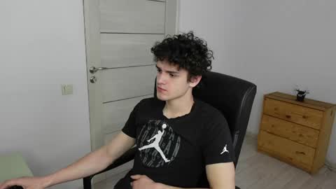 Snapshot of thebrad_holloway chatting on 05.10.26 Thebrad H online show from 05.10.26
