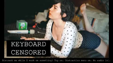 Snapshot of thecamwoman chatting on 10.15.25 Joan online show from 10.15.25