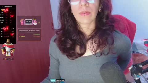 Snapshot of thecherry_paulette chatting on 02.13.25 Paulette online show from 02.13.25