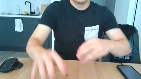 thecuteguy144949 online show from 06.08.26