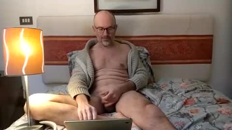 Snapshot of thedeardaddy chatting on 02.19.25 Venice man online show from 02.19.25