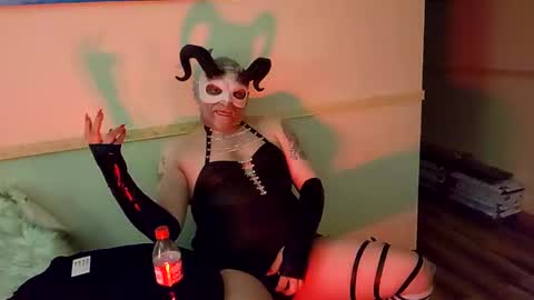Snapshot of thedemonlord93 chatting on 01.27.25 thedemonlord93 online show from 01.27.25