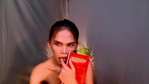 Lana But you can spell it backwards online show from 12.05.24