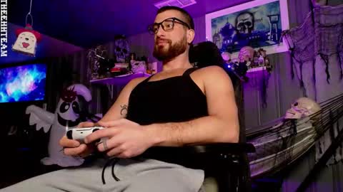 Snapshot of theehhteam chatting on 10.25.25 H online show from 10.25.25