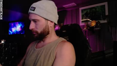 Snapshot of theehhteam chatting on 11.01.25 H online show from 11.01.25