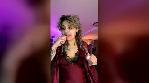 KIng Venus online show from 04.19.26