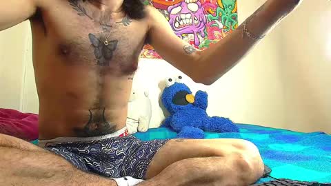 independent Model online show from 01.10.25