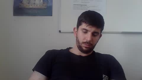 Snapshot of thehamlaaa chatting on 01.28.25 thehamlaaa online show from 01.28.25