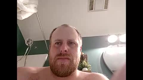 Snapshot of thehammerxx chatting on 09.30.25 thehammerxx online show from 09.30.25