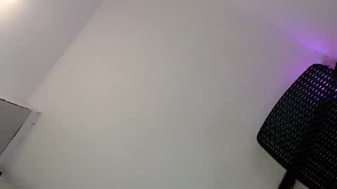 Snapshot of thehornygirl_laisa chatting on 12.11.24 laisa online show from 12.11.24