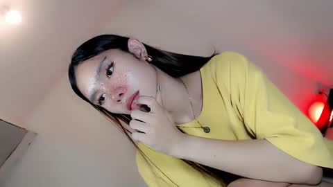 Snapshot of thehornygirl_laisa chatting on 12.14.24 laisa online show from 12.14.24