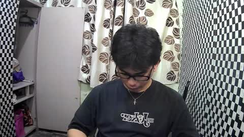 Xerxis online show from 01.06.25