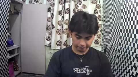 Xerxis online show from 01.06.25