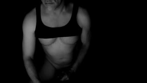 Snapshot of thehungmantis chatting on 09.21.25 thehungmantis online show from 09.21.25