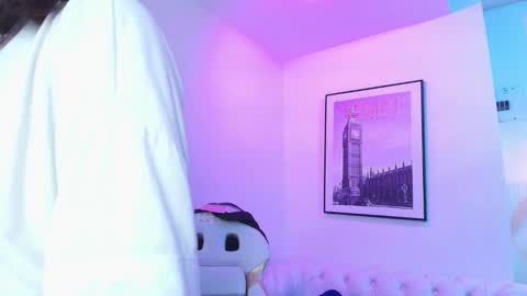 Snapshot of theia_moon_ chatting on 01.12.25 Theia  online show from 01.12.25