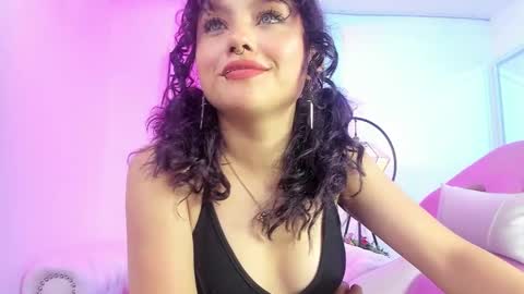 Snapshot of theia_moon_ chatting on 02.08.25 Theia  online show from 02.08.25