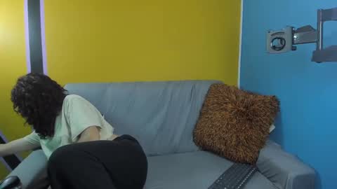 Snapshot of theia_moon_ chatting on 03.02.25 Theia  online show from 03.02.25