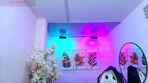 Theia  online show from 11.24.25