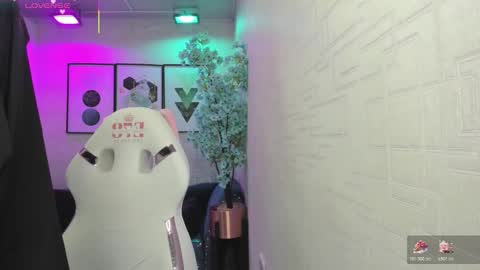 Theia  online show from 03.18.26