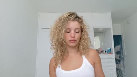 Lily Marie online show from 06.01.26