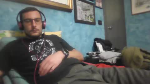 Snapshot of theitalianx95x chatting on 12.29.24 theitalianx95x online show from 12.29.24