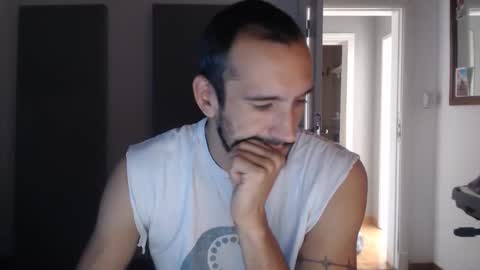 Snapshot of thekingofpains chatting on 12.02.24 KINGOFPAINS online show from 12.02.24