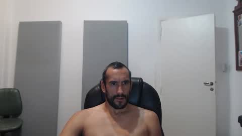 Snapshot of thekingofpains chatting on 12.09.24 KINGOFPAINS online show from 12.09.24