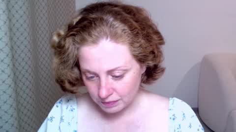 Ella online show from 09.29.25