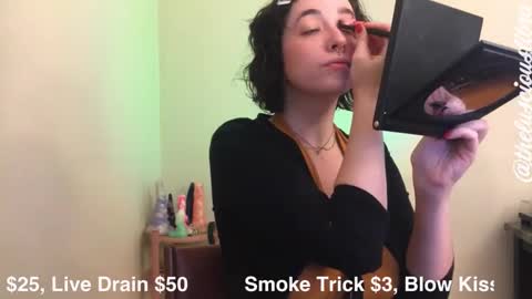 Snapshot of thelusciouslibra chatting on 11.10.25 thelusciouslibra online show from 11.10.25