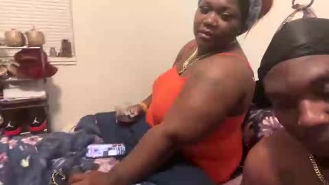 them1616 online show from 10.05.25