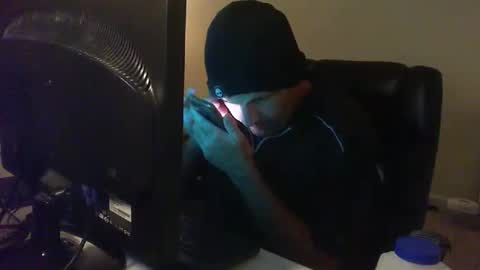 Snapshot of theman18951pa chatting on 01.05.25 theman18951pa online show from 01.05.25