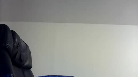 theman18951pa online show from 04.22.26