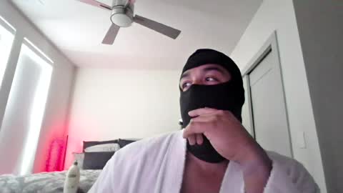 Snapshot of themaskedbull chatting on 07.19.26 Themaskedbull online show from 07.19.26