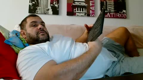 Snapshot of themastercomander chatting on 12.17.24 Big Alpha Daddy Master online show from 12.17.24