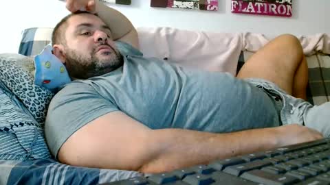 Snapshot of themastercomander chatting on 01.12.25 Big Alpha Daddy Master online show from 01.12.25
