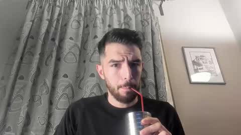 Snapshot of themmistokles chatting on 12.17.24 themmistokles online show from 12.17.24