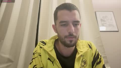 Snapshot of themmistokles chatting on 10.03.25 themmistokles online show from 10.03.25